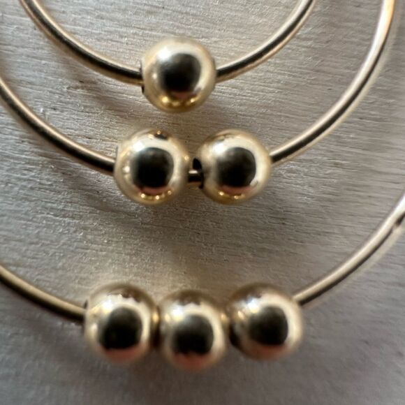 Vintage 14k Gold Circle And Moving Balls Earrings - Picture 6 of 9